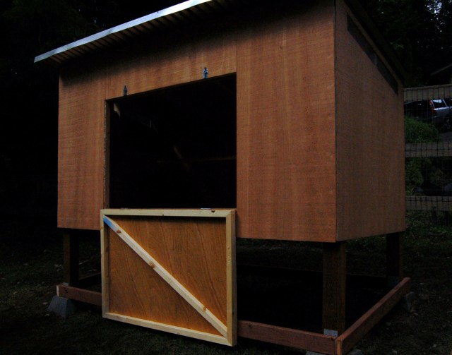 New chicken coop in the pasture